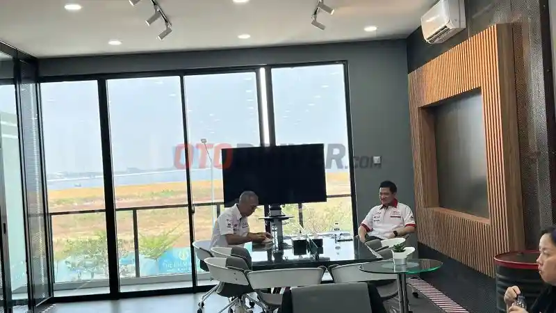 Foto - Toyota GR Garage Terlengkap di Dunia Ada di Indonesia, Ini Fasilitasnya