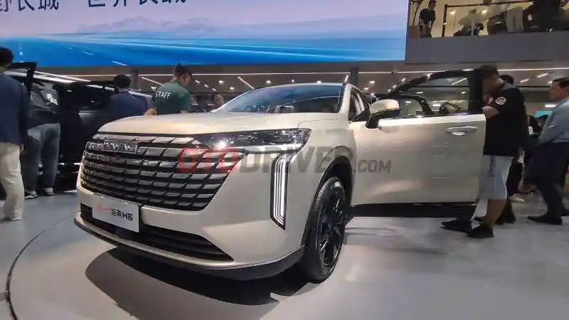 Foto - GWM Haval H6 Alami Facelift. Punya Desain Yang Lebih Sangar Dan Simpel