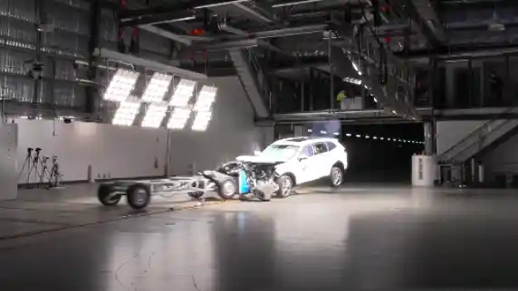 Crash Test - VIDEO: Crash Test GWM Haval H6 Hybrid (Australian NCAP)