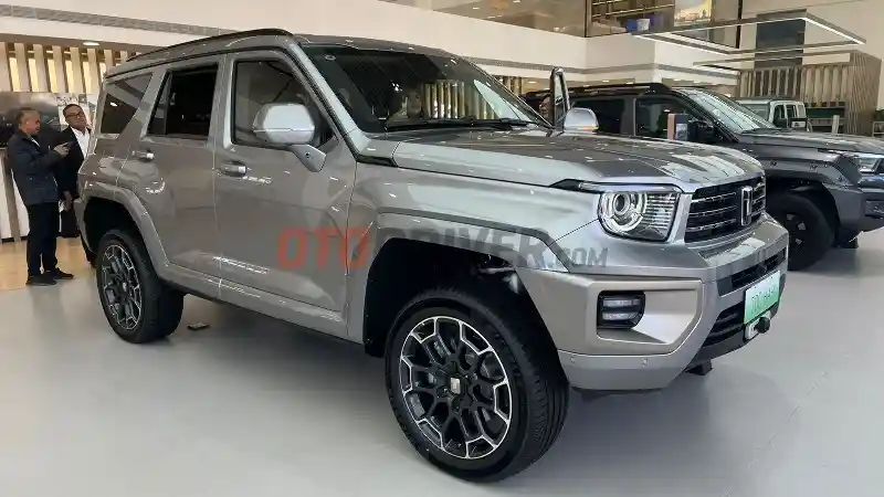 Berita - Kami Melihat Langsung di China Mobil Paling Gagah Dari GWM Yaitu Tank 700, Begini Spesifikasinya