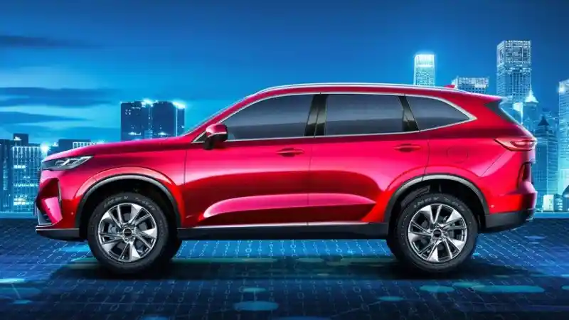 Foto - Haval H6, Kandidat Potensial Pembuat Honda CR-V Dan Wuling Almaz Keringat Dingin