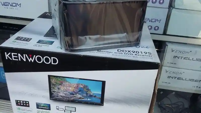 Berita - Head Unit Venom dan Kenwood RP 9 Sampai RP 11 Jutaan, Apa Kemampuannya?