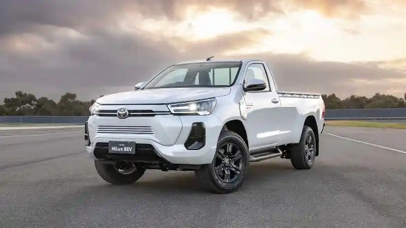 Mobil Listrik - Toyota Hilux EV Segera Hadir Tahun Depan