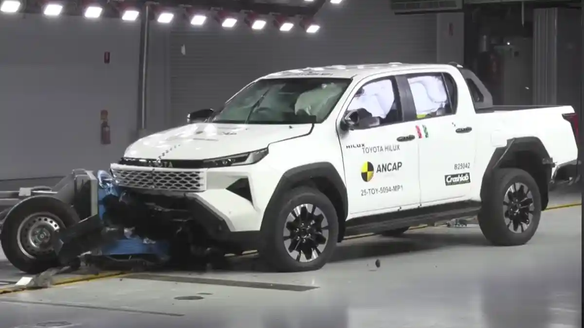 Crash Test - VIDEO: Crash Test Toyota Hilux (ANCAP)