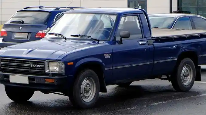 Foto - Innova Zenix, Kijang Pertama Yang Tanggalkan Sasis Pikap