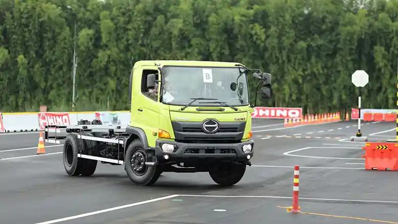 Berita - Hino Memulai Kembali Hino Safety Driving Competition 