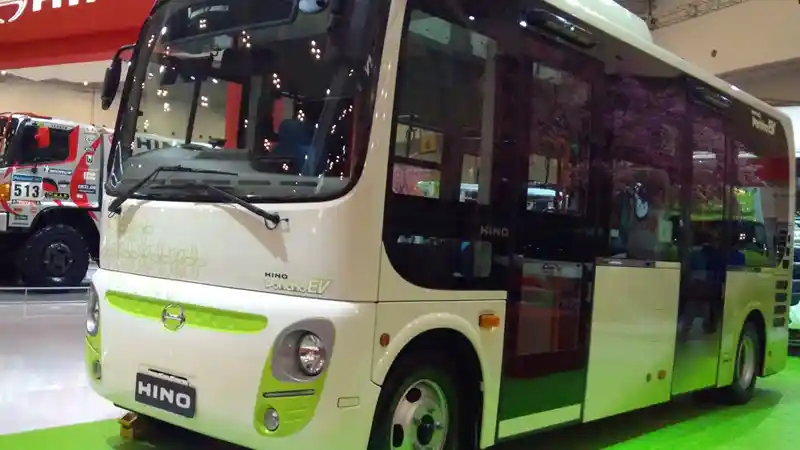 Foto - Nasib Sederet Bus Lower Deck di Indonesia Ini Hanya Berakhir di Pameran