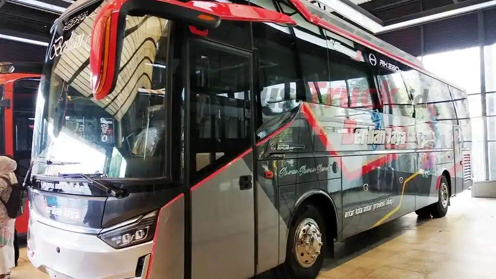 Bus - Hino Luncurkan Layanan Satu Atap Untuk Pembelian Bus