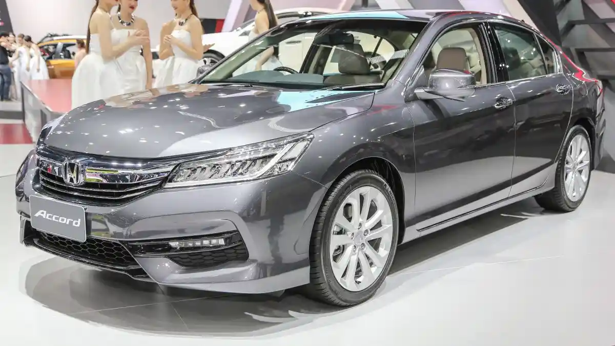 Berita - GALERI FOTO: Honda Accord Facelift 2016