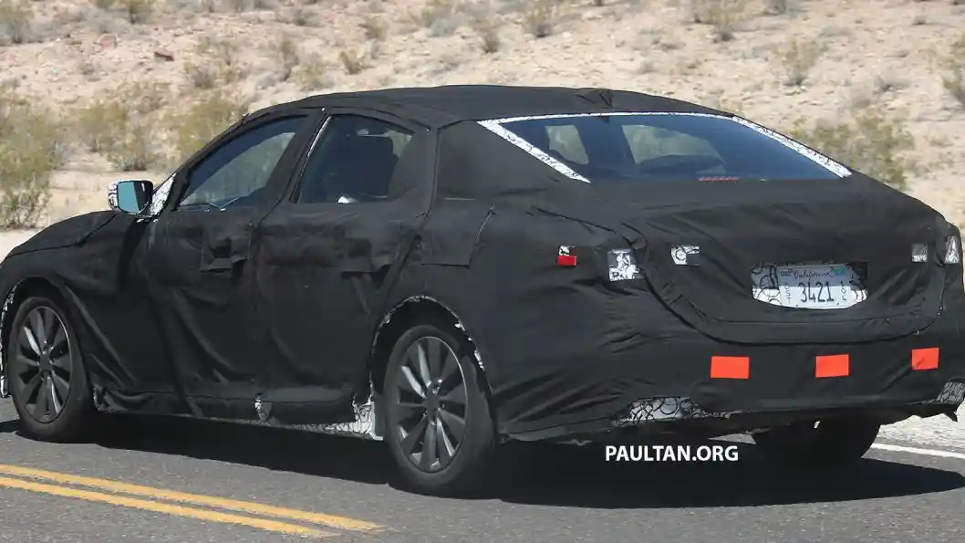 Foto - SPY SHOT: Honda Accord 2018