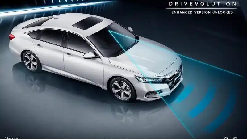 Berita - Honda Accord Kini Punya Sunroof