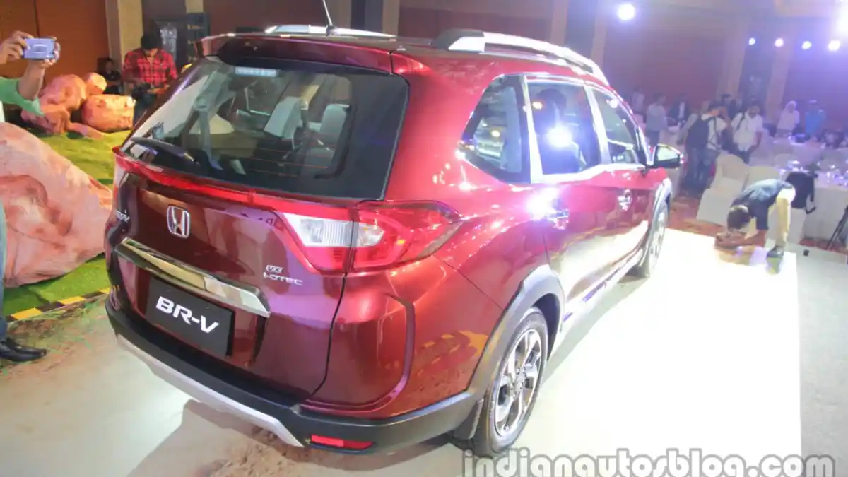 Foto - Honda BR-V Bermesin Diesel Hadir Di India, Ini Detailnya