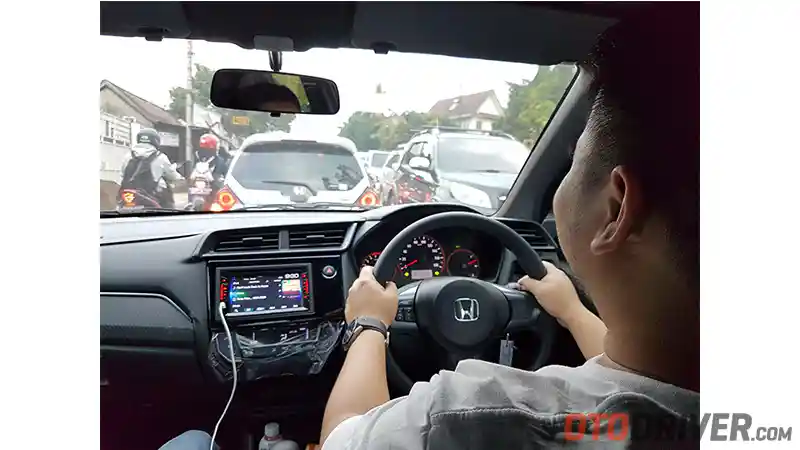 Tips - TIPS: 10 Cara Mengemudi Nyaman di Bulan Puasa 