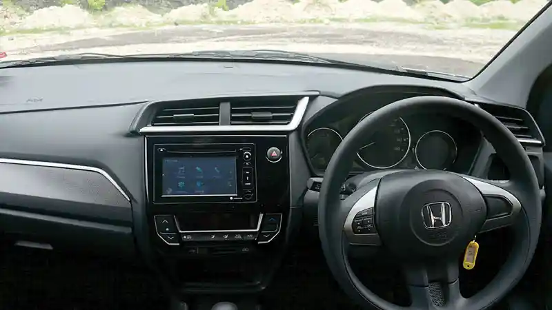 Foto - FIRST DRIVE: Honda BR-V Prestige CVT
