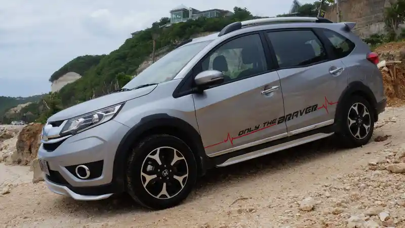 Berita - BR-V Tingkatkan Penjualan Honda Hingga 32%