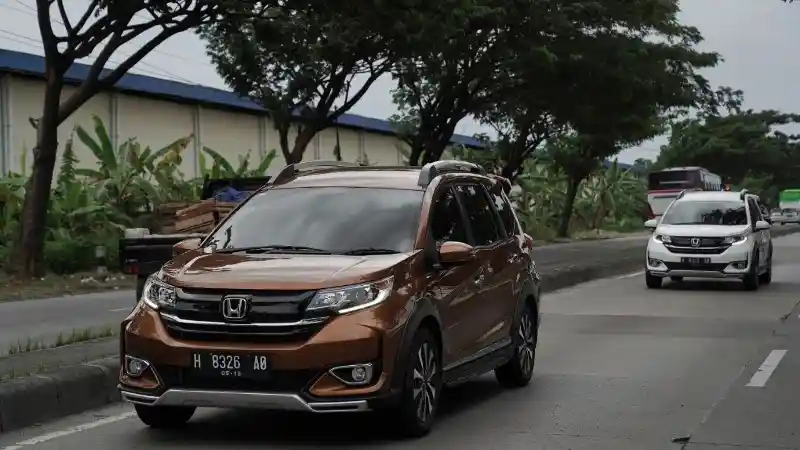 Foto - Lawan Makin Banyak, Kapan BR-V Terbaru Hadir?
