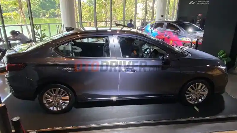 Foto - Sebelum Meminang New Honda City Sedan 2022 Kenali Dulu Kelebihan dan Kekurangan