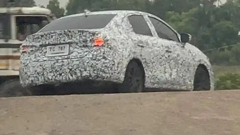 Foto - SPY SHOT: Honda City Generasi Terbaru di Thailand