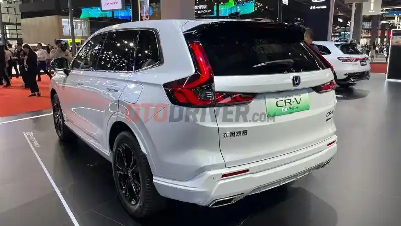 Berita - Honda CR-V PHEV Yang Segera Masuk Indonesia, Bisa Tembus 1.000 KM Ketika Full Tank