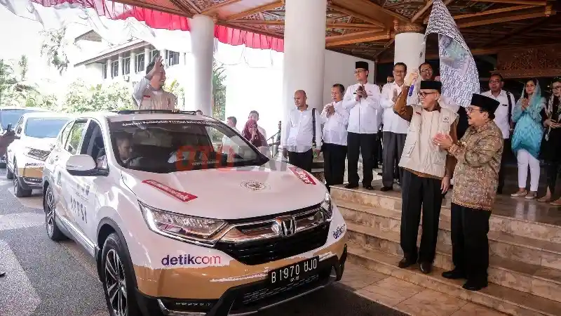 Foto - Honda CR-V Turbo Dipakai 34 Gubernur Untuk Jelajah Aceh-Papua!