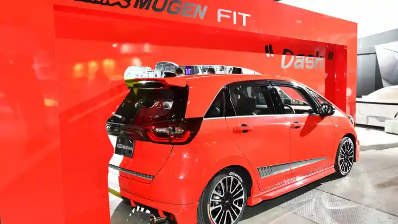 Foto - Usaha Honda Membuat Sangar Jazz Generasi Terbaru