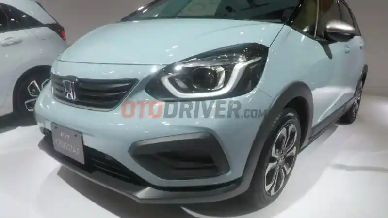 Foto - Honda Jazz Model Baru Pun Tersedia Varian Crossover
