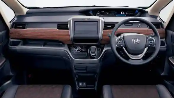 Foto - 5 Fakta Menarik Honda Freed Facelift