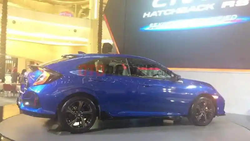 Foto - Masih Bingung Perubahan Pada Honda Civic Hatchback RS?