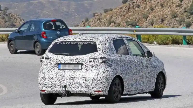 Foto - SPY SHOT: Honda Jazz Generasi Terbaru