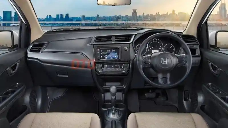 Foto - FIRST DRIVE: Honda New Mobilio E CVT 2019