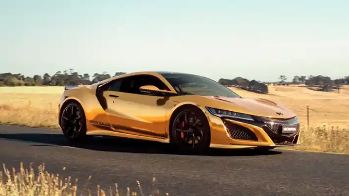 Foto - Dari Mesin Potong Rumput sampai NSX Dibalut Emas Oleh Honda