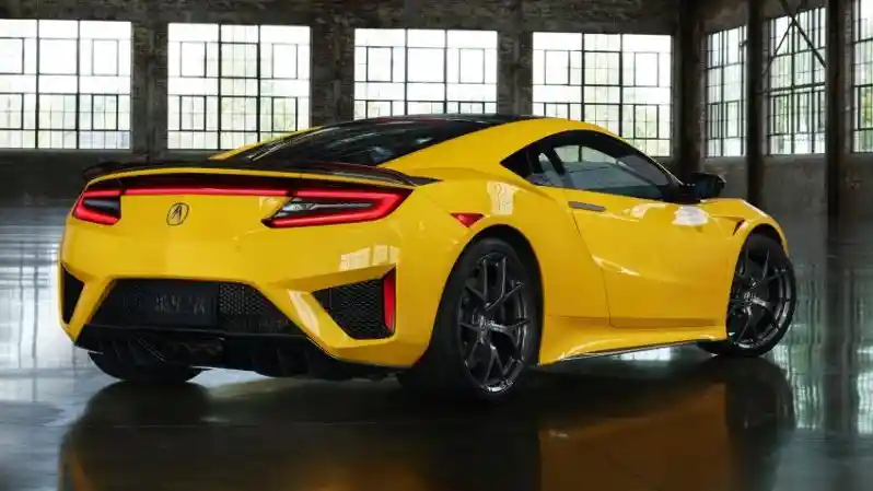 Foto - Honda NSX Warna Kuning nan Ikonik Resmi Lahir Kembali