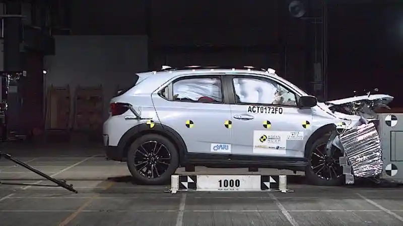 Crash Test - VIDEO: Crash Test Honda WR-V (ASEAN NCAP)