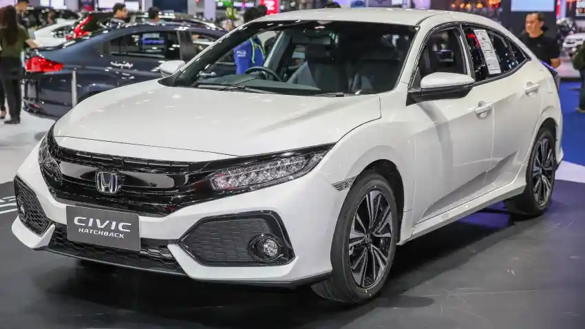 Foto - Ini Daftar Fitur Honda Civic Turbo Hatchback Spek Indonesia