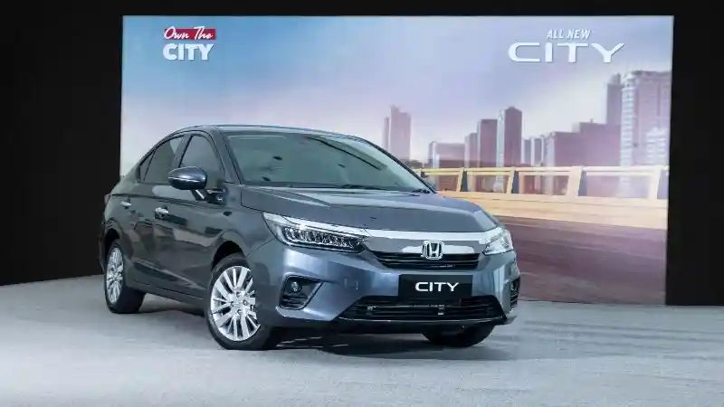 Foto - Harga Honda City Hanya Naik Rp 2,4 Juta, Sedangkan Civic Mencapai Rp 33,2 Juta
