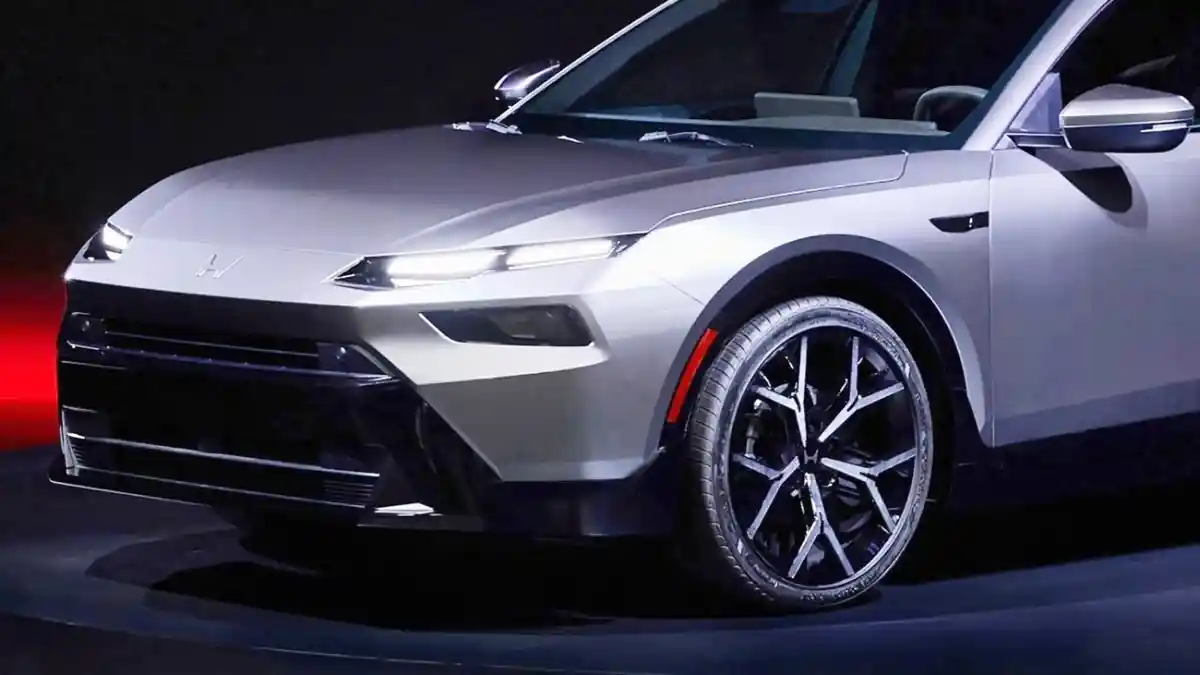 Foto - Kemungkinan Ini Adalah Sosok Honda Accord Generasi Ke-12