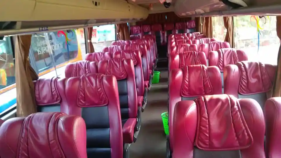 Foto - Menjajal Layanan Jakarta-Tegal PO Haryanto, Nyaman Pakai Suspensi Udara