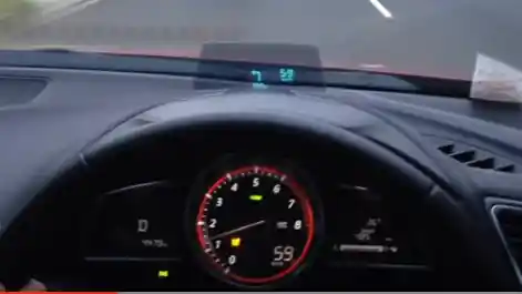Berita - Mazda CX-3 Tawarkan Head Up Display, Satu-Satunya Di Kelasnya