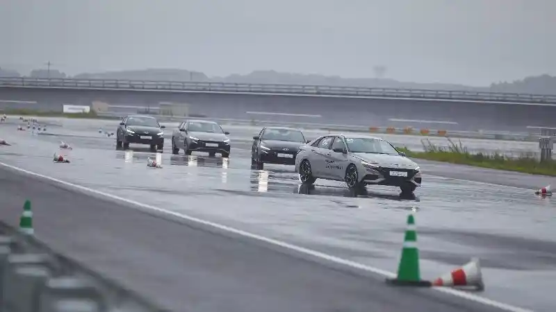 Foto - Hyundai Raup Keuntungan Sepanjang 2023, Berikut Pemicunya