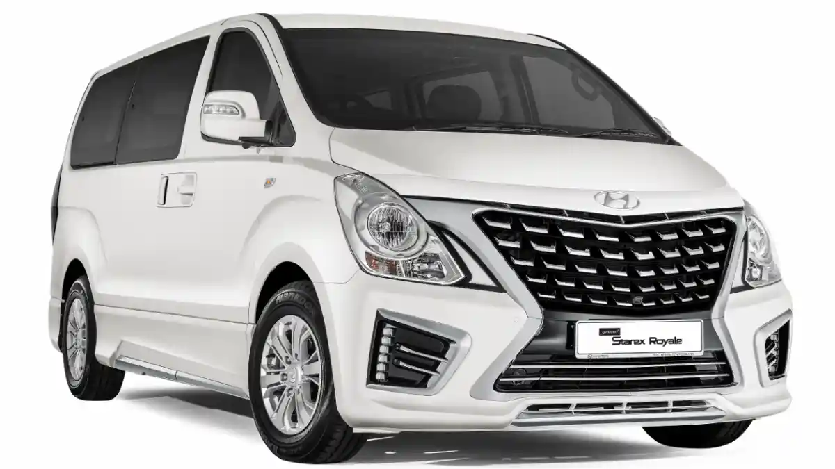 Foto - Hyundai H1 Facelift di Malaysia, Tampang depan Mirip Lexus 