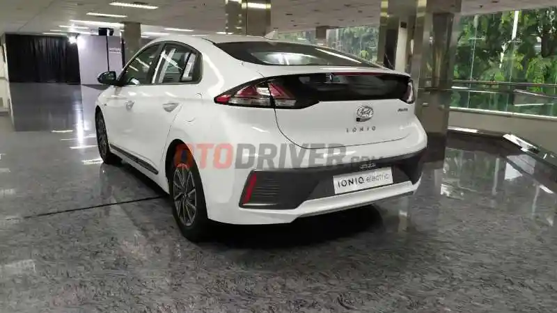 Foto - Hyundai Ioniq Lansiran 2016-2019 Memiliki Masalah Pada Pedal Gas, Termasuk Mobil Anda?