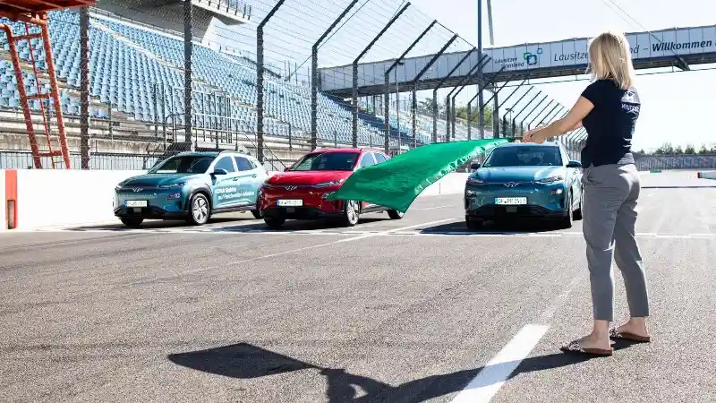 Foto - Hyundai Kona EV Tembus Jarak lebih dari 1000 km