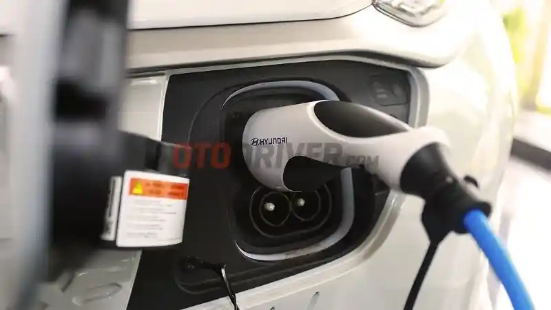 Berita - China Siapkan Bahan Baterai Dari Plastik, Siap Gantikan Kobalt dan Lithium