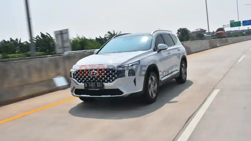 Berita - New Santa Fe Laku Keras, Ini Salah Satu Alasannya