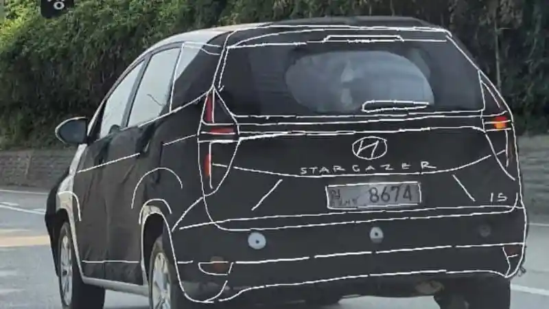 Foto - SPY SHOT: Hyundai Stagazer Kandidat Kuat Pengguling Xpander