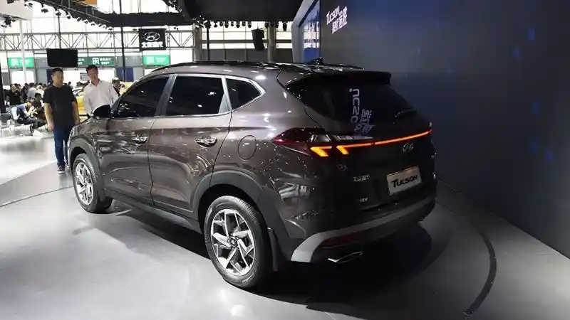 Foto - Melihat Lebih Jelas Hyundai Tucson 2019