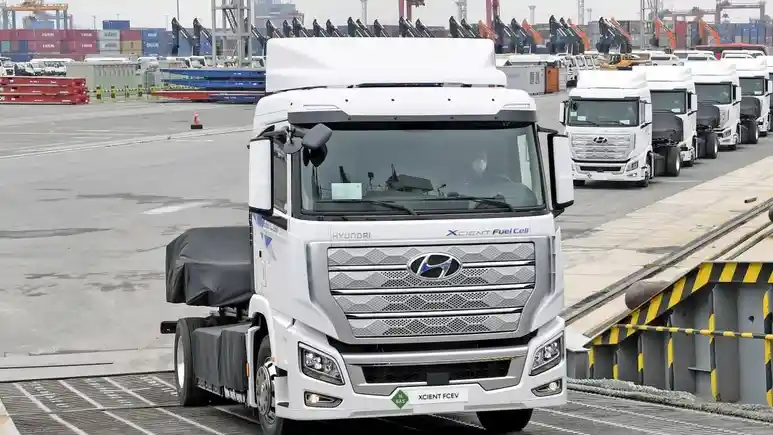 Truk - Intip Spek Hyundai Xcient Fuel Cell, Truk Heavy Duty Pertama di Kelasnya