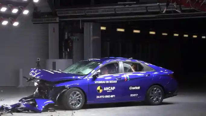 Crash Test - VIDEO: Crash Test Hyundai i30 Sedan (ANCAP)