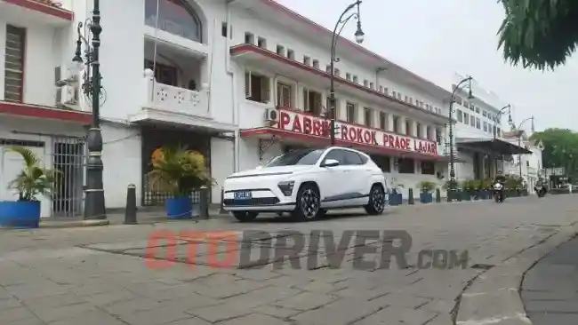 Foto - Hyundai All New Kona Electric Jadi Wahana Baru Untuk City Tour Keliling Jakarta