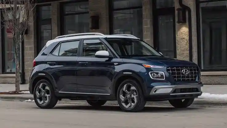 Foto - Intip Spesifikasi Mesin Hyundai Venue Lawan Honda WR-V dan Toyota Raize